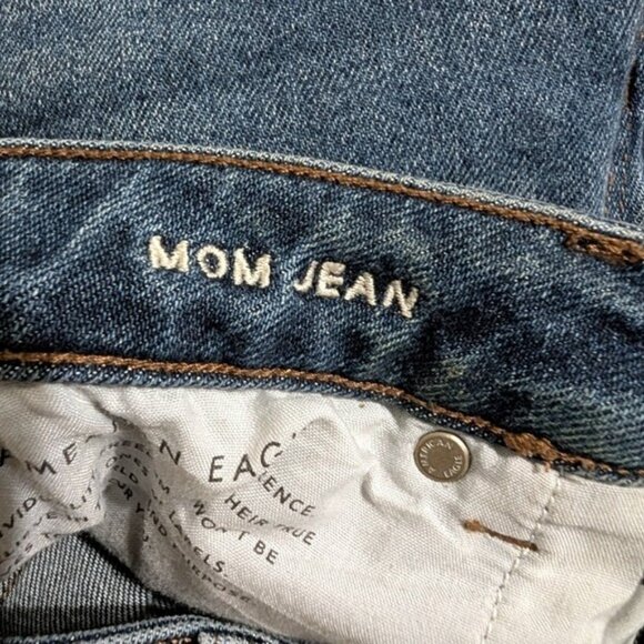 American Eagle Outfitters Blue Distressed Jeans Size 8 - Picture 6 of 7